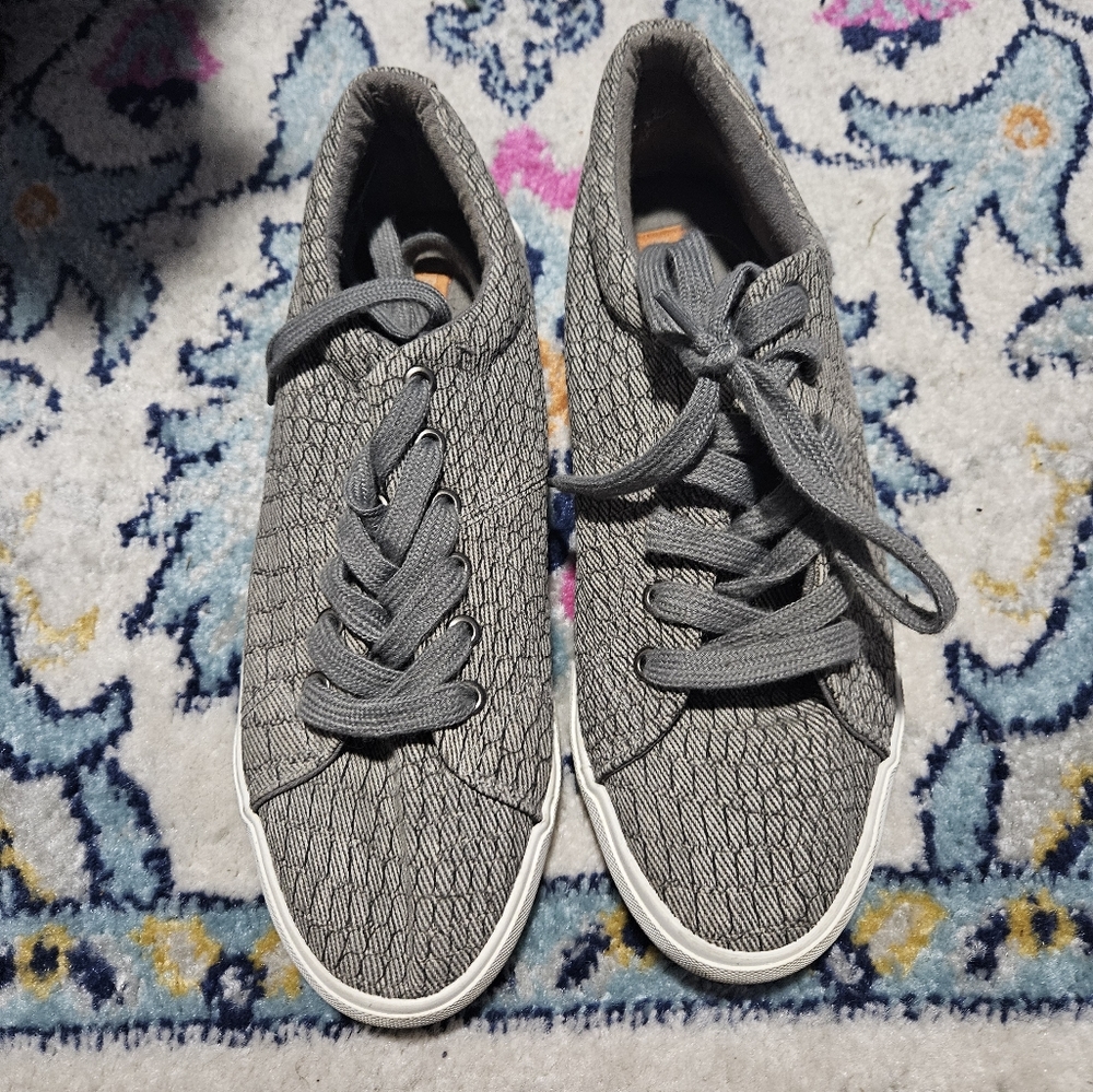 Women's Size 10 gray Rocket Dog Sneakers